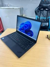 A picture of LENOVO THINKPAD X1 CARBON