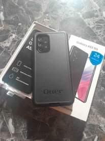 A picture of Samsung a53 6gb 128gb 5g lite Little cracks