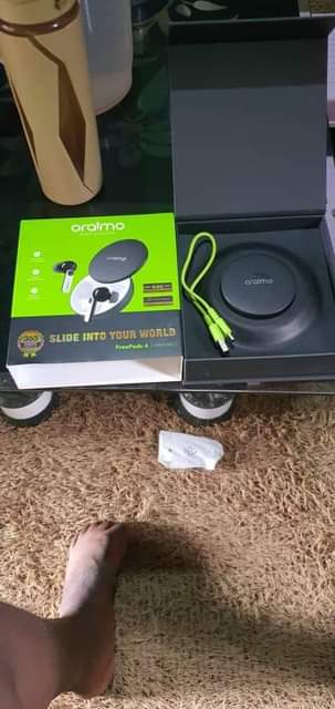 A picture of oraimo freepod 4
