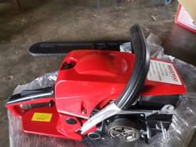 A picture of Chain sow at only 1 9m