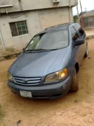 A picture of 2002 sienna buy and drive nothing to fix call me