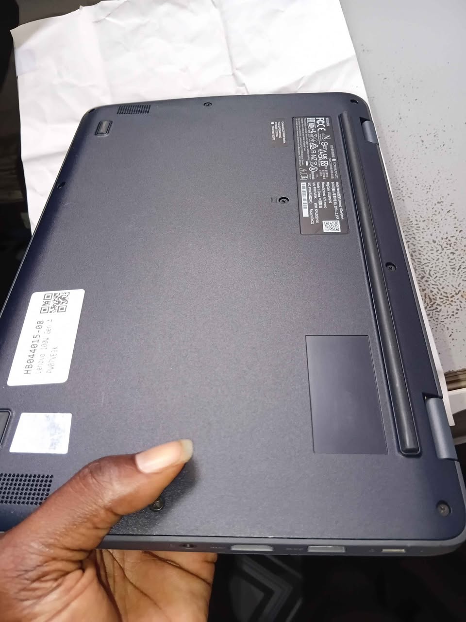 A picture of 11th GEN Lenovo idea portable UK USED Bearly used very