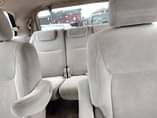 A picture of Toyota sienna 2006