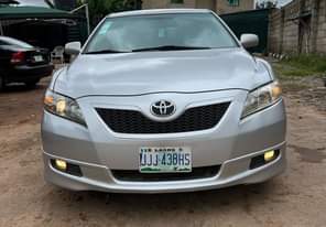 A picture of Toyota Camry SE 2007 Neatly used first body Buy and