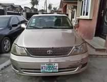 A picture of 2005 TOYOTA AVALON