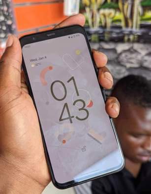 A picture of Google pixel 4XL