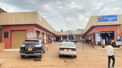 houses kireka