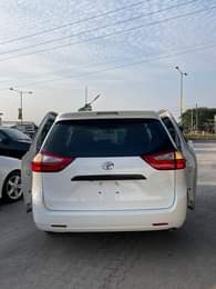 A picture of Direct Belgium Toyota Sienna Year 2017 Colour White ustom uty