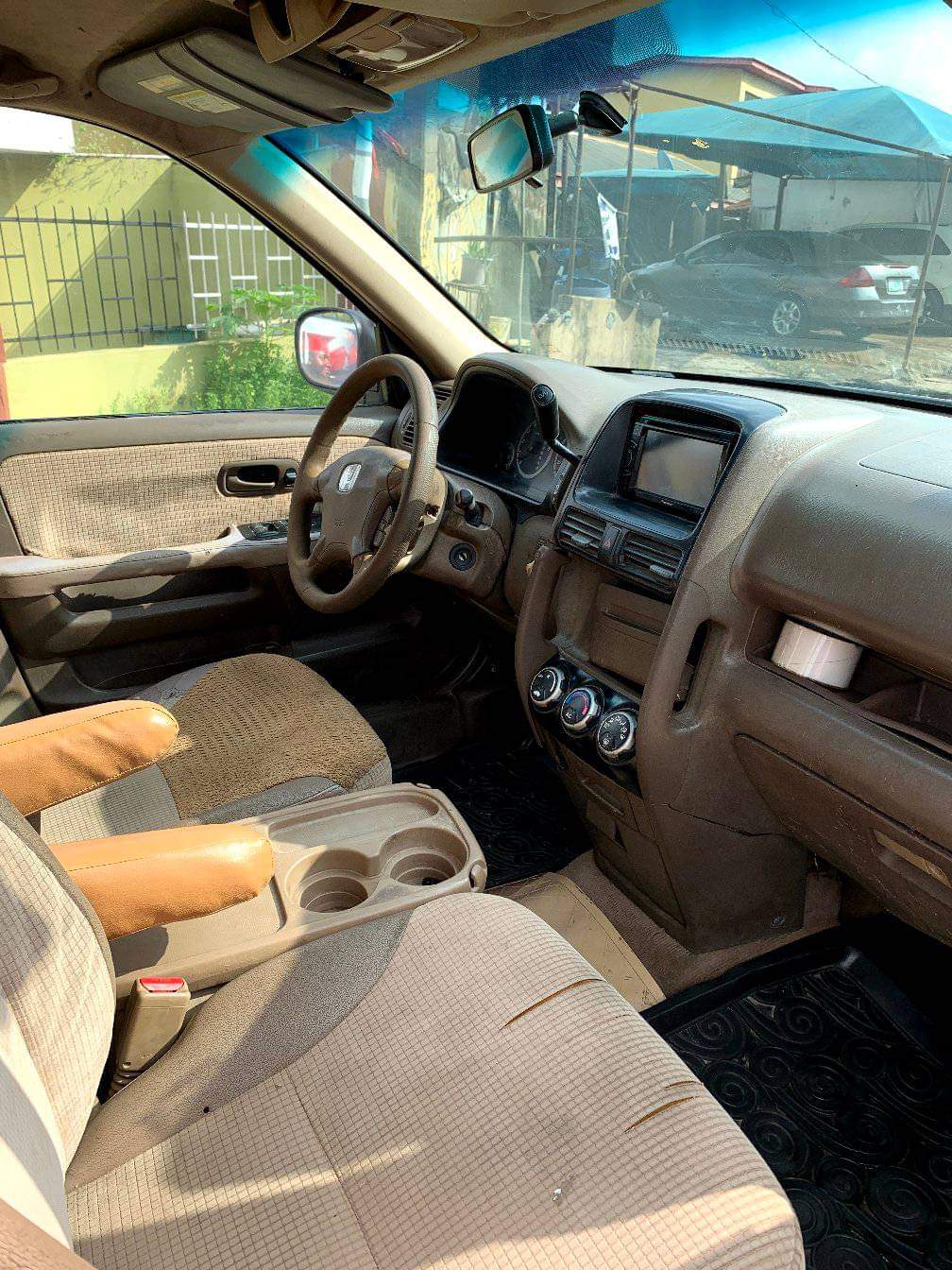 A picture of Honda crv 04