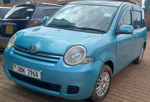 A picture of TOYOTA SIENTA UBK IN PERFECT CONDITION QUICK SALE 16.7M 0708667550