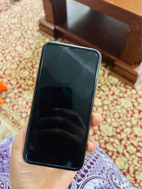 A picture of iPhone 11 pro