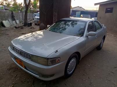 A picture of Toyota cresta