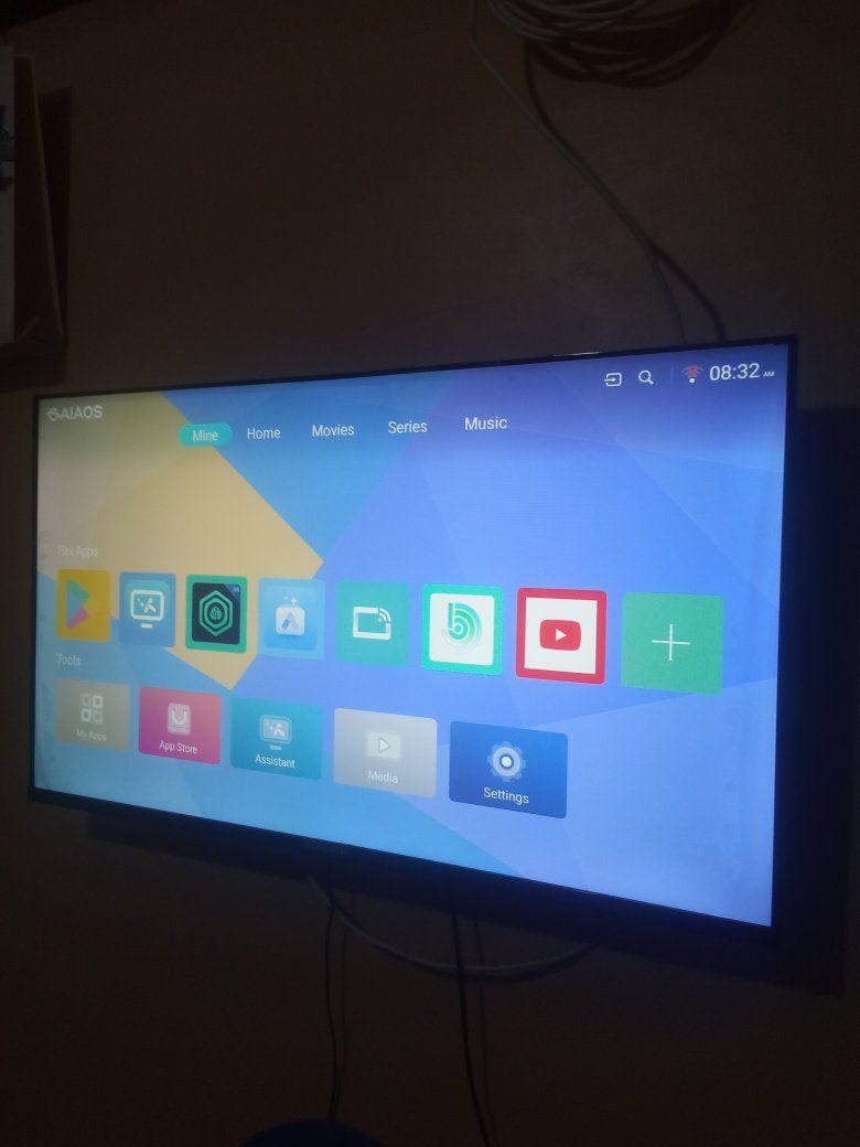 A picture of Globalstar 42inches smart TV at only 480k Call direct 0756448893