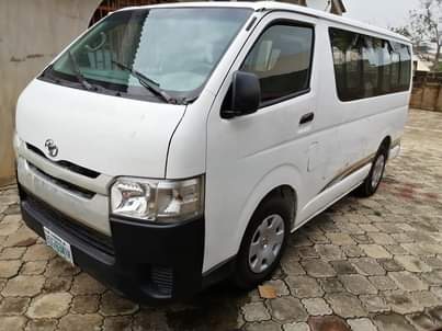 A picture of Toyota HiaAce Hummer Bus