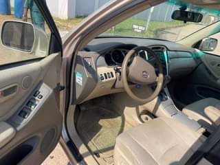 A picture of Toyota highlander 2005