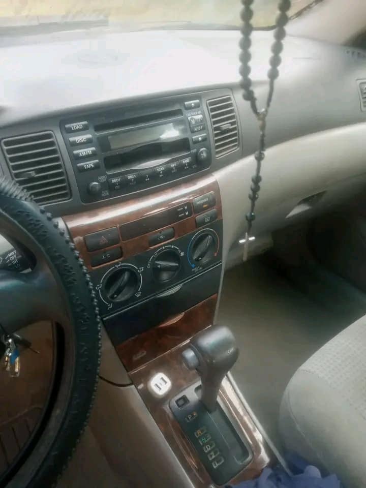 A picture of Corolla 2005