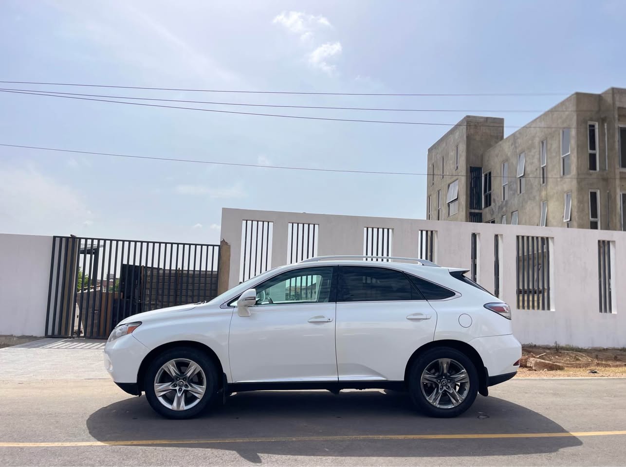 A picture of FOREIGN USED 2010 LEXUS RX350 19 999 999 08175232309