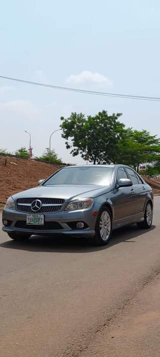 A picture of 2008 c300 Mercedes Benz for sale