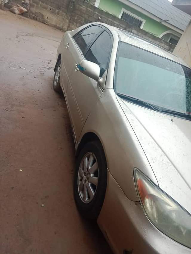 A picture of 2004 Toyota carmy le registered location ijebu ode price 3