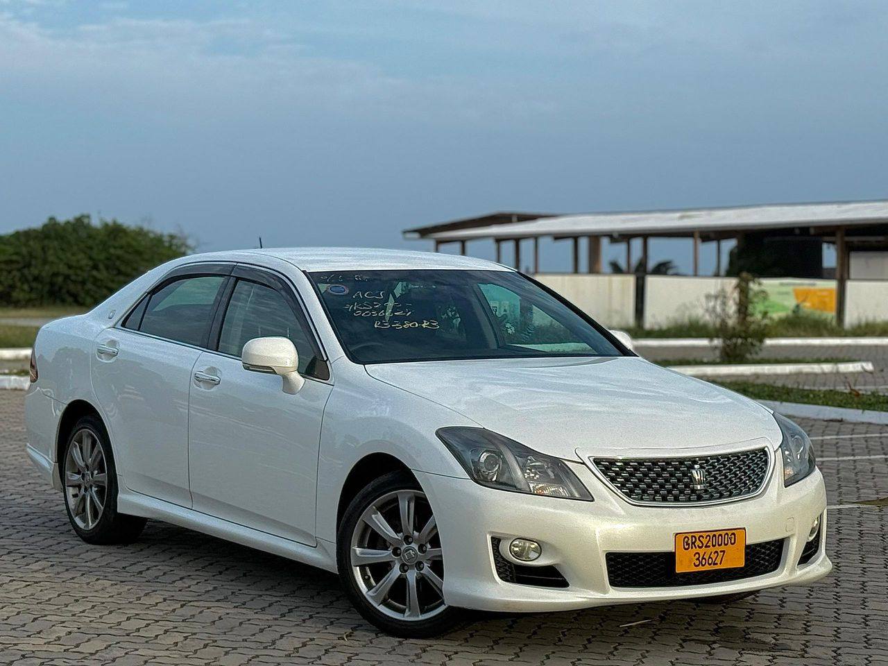 A picture of TOYOTA CROWN ATHLETE NEW MODEL