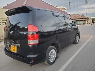 A picture of NOAH NEW SHAPE HAINA tatizo lolote price 8 8ml call