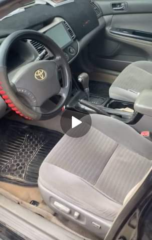 A picture of 2005 Toyota Camry Le