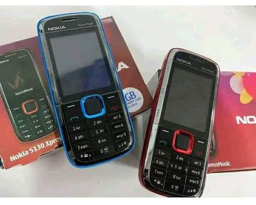 A picture of Nokia 5130 og full box mpya bei 35000 call me