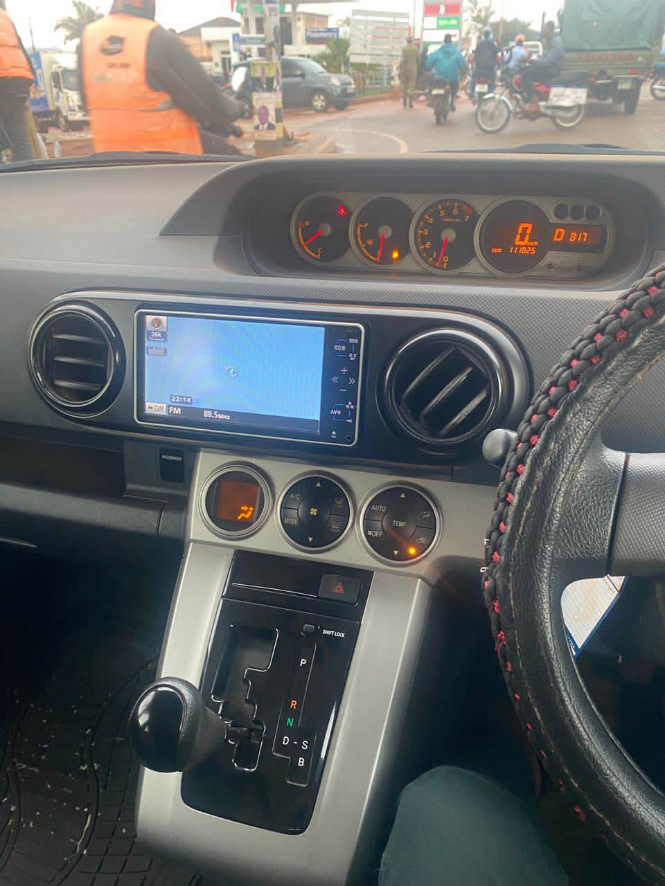 A picture of Toyota rumion call 0755579127