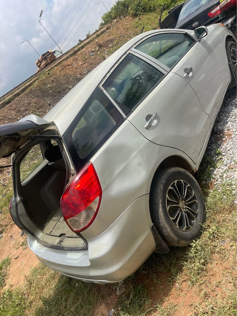 A picture of TOYOTA MATRIX 05