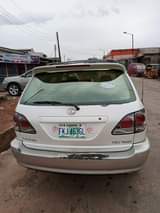 A picture of URGENT SALE Tokunbo standard Reg 02 Lexus RX 300 Formica