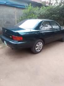 A picture of Toyota Camry orobo