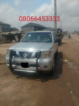 A picture of Nissan pathfinder