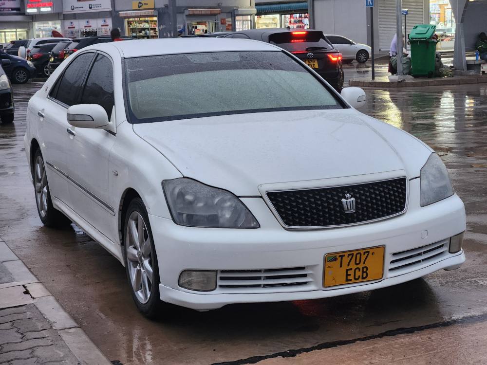 toyota crown