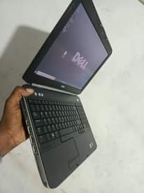 A picture of Dell latitude e5520 core i5