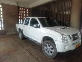 isuzu kb300