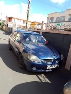 mitsubishi lancer