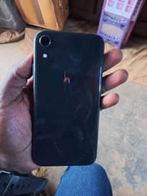 A picture of IPHONE XR 64