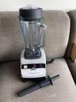 A picture of TUMELETA COMMERCIAL BLENDER KUBWA . Ukinunua unapatana Jagi mbili. Hizi