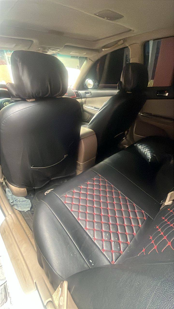 A picture of TOYOTA CAMRY