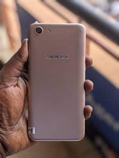 A picture of oppo A83 128gb at 200k