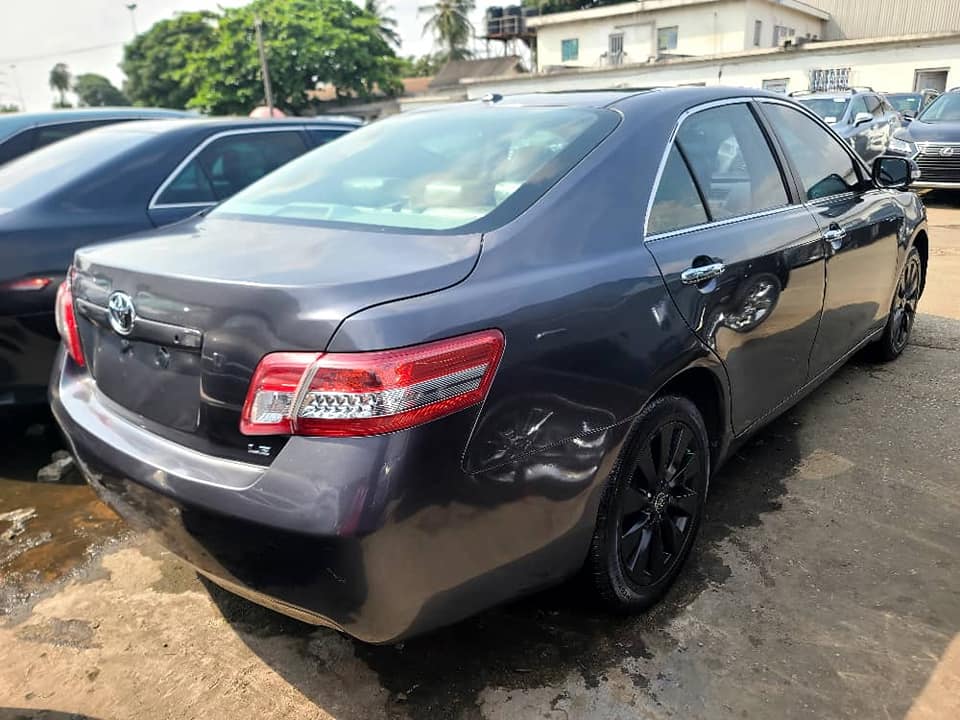 A picture of Toyota Camry 2011 tokubo accident free