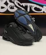 A picture of Sneakers shoes