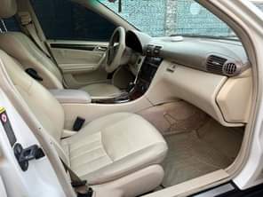 A picture of Clean 2007 model Mercedes Benz c280 with duty Location is