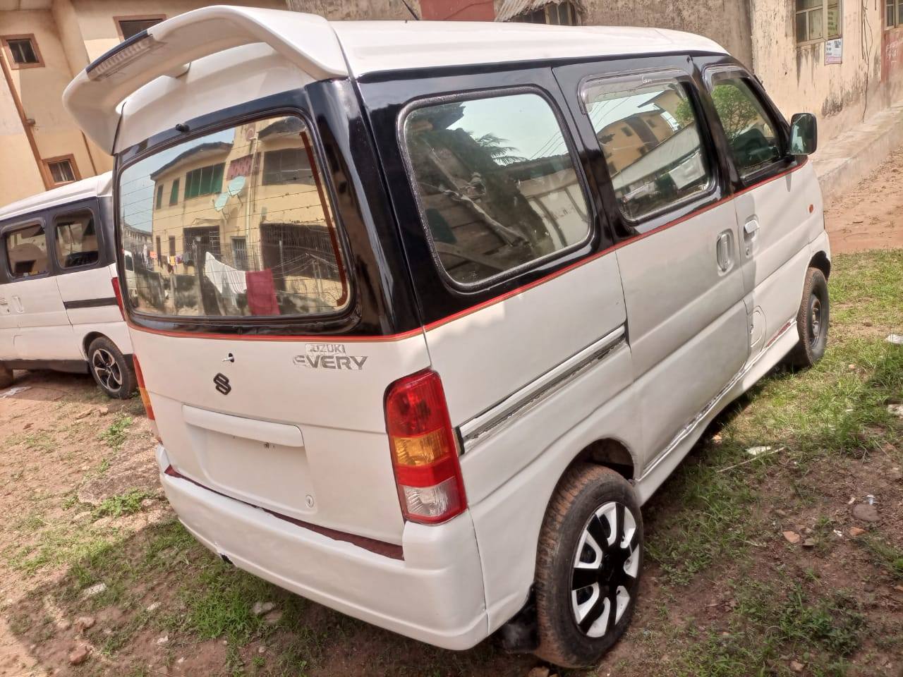 A picture of Hot hot dealer market Suzuki tokunbo foreign used automatic Belt