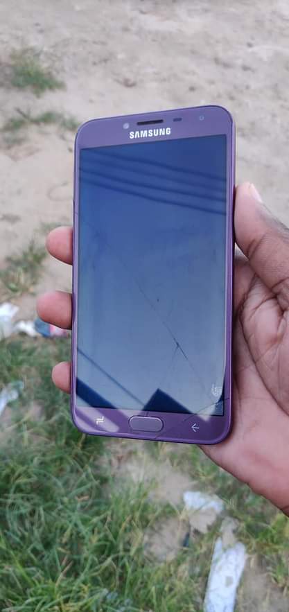 samsung j4