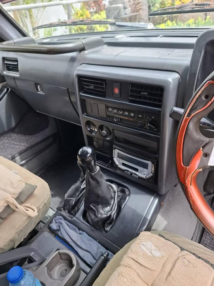 A picture of Nissan kipisi Gia manyu Injin TD42 diesel Full ac Full