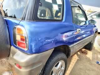 A picture of Toyota rav4