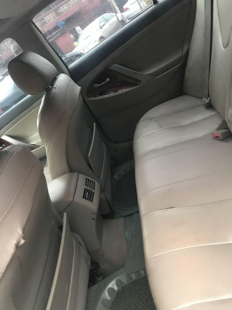 A picture of Xmas bonus car A Toyota Camry 2008 It is as
