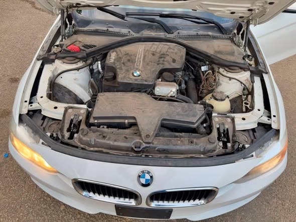 A picture of Distress Toks 2014 BMW 328i