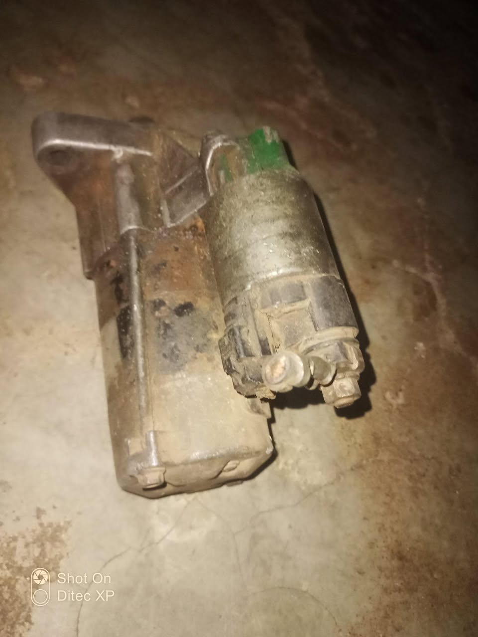 A picture of Corolla 4E starter and Gearbox mounting for Crestal lite for
